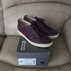ECCO Women's Dark Purple Quilted  Sneakers Size 42 US 11-11.5 Style 43008302276